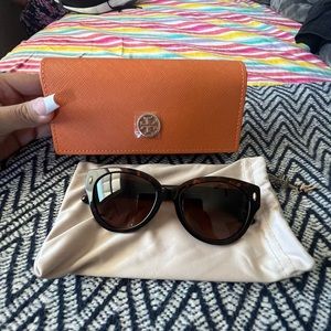 TORY BURCH sunglasses !